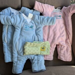 ❌sold❌Baby Fleece Sleepers and Blanket Set